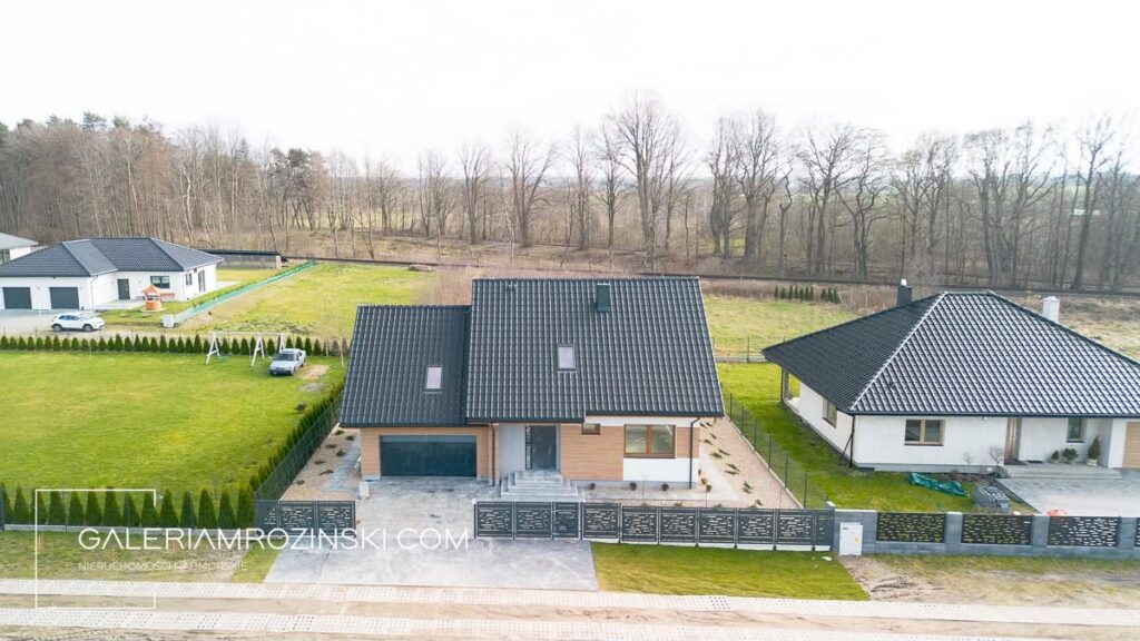 Dom w stanie deweloperskim z garażem – Darłowo – zdjęcie 17