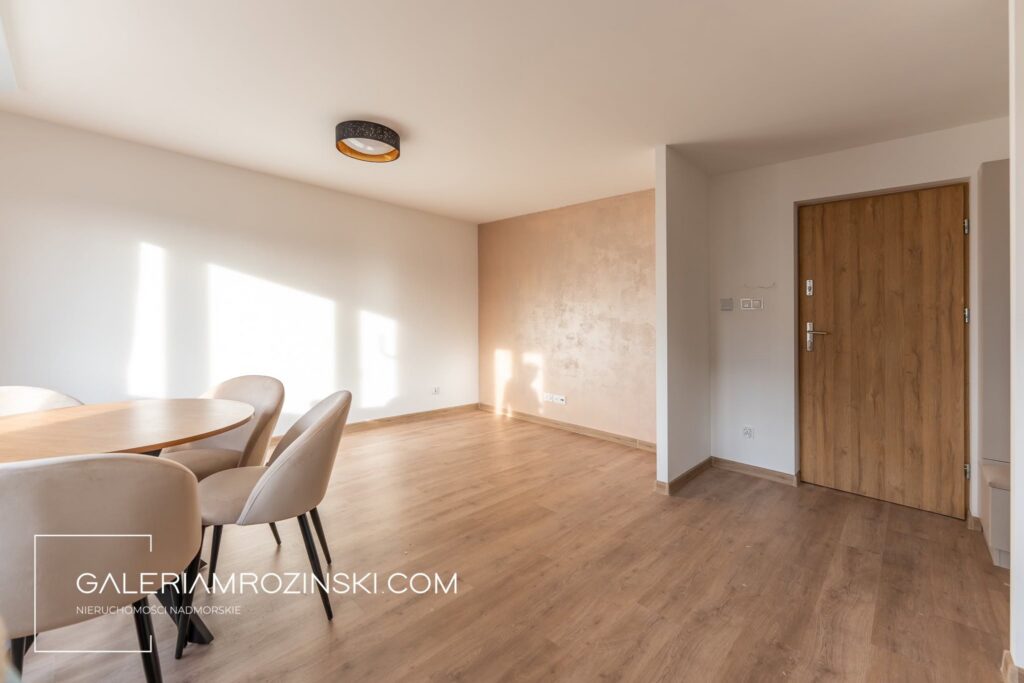 2 pokoje po generalnym remoncie, centrum – Darłowo – zdjęcie 3