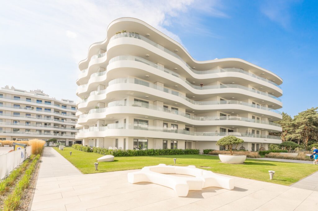 Apartament z widokiem na basen i jezioro, Rogowo – zdjęcie 2