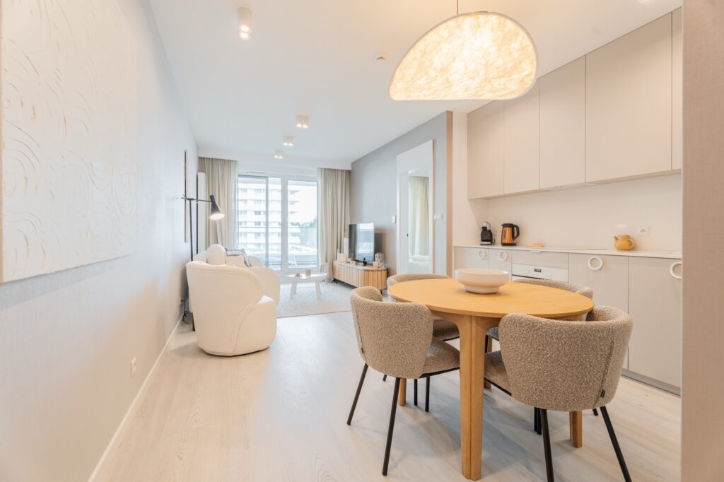 Apartament z widokiem na basen i jezioro, Rogowo – zdjęcie 4